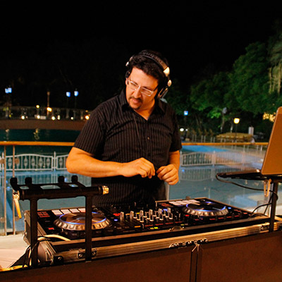 DJ רונן מרטון